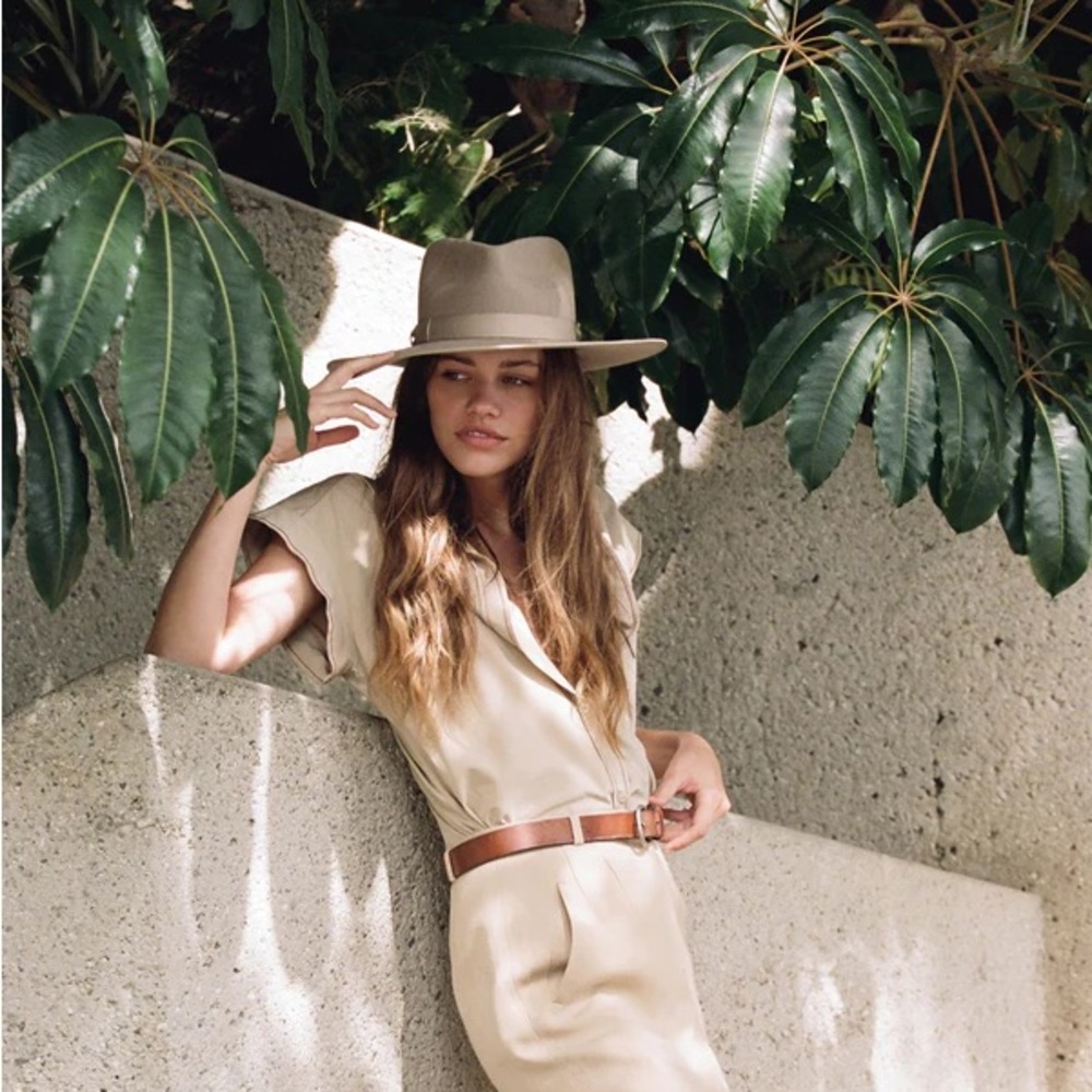 Lack of color Zulu Rancher hat wide brim Australian wool brown tan ribbon akubra